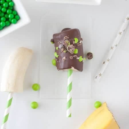 Chocolate Dipped Banana Pops || Design Eat Repeat