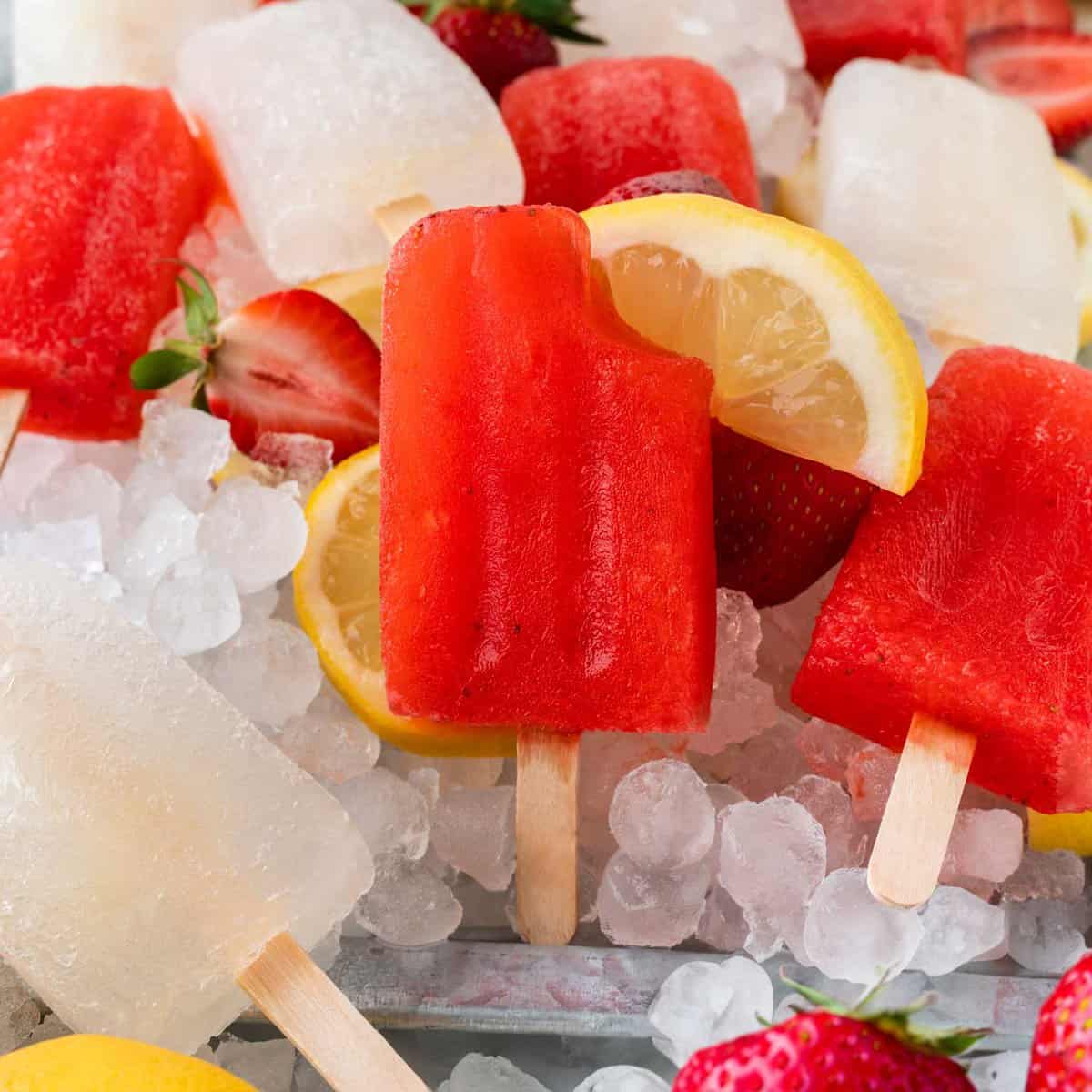 strawberry lemonade popsicles