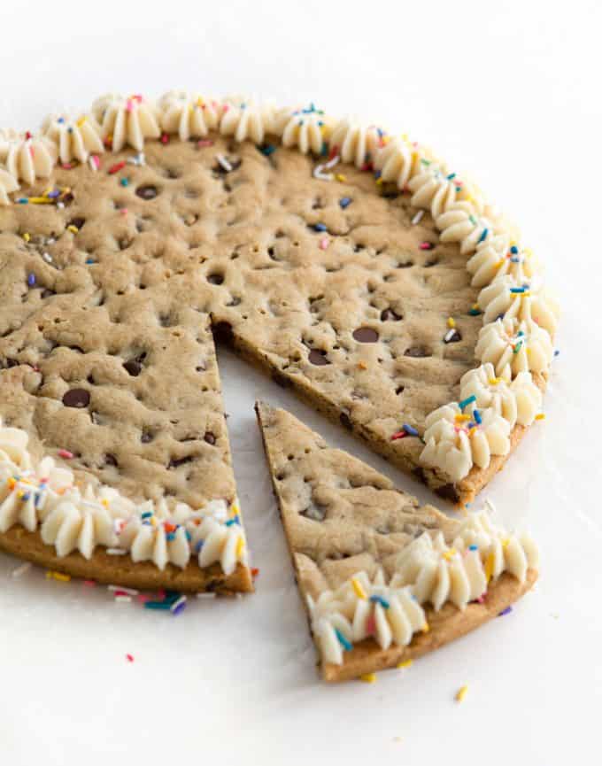 Cookie Cake homemade cookie cake recipe 11 e1548473747341 680x865
