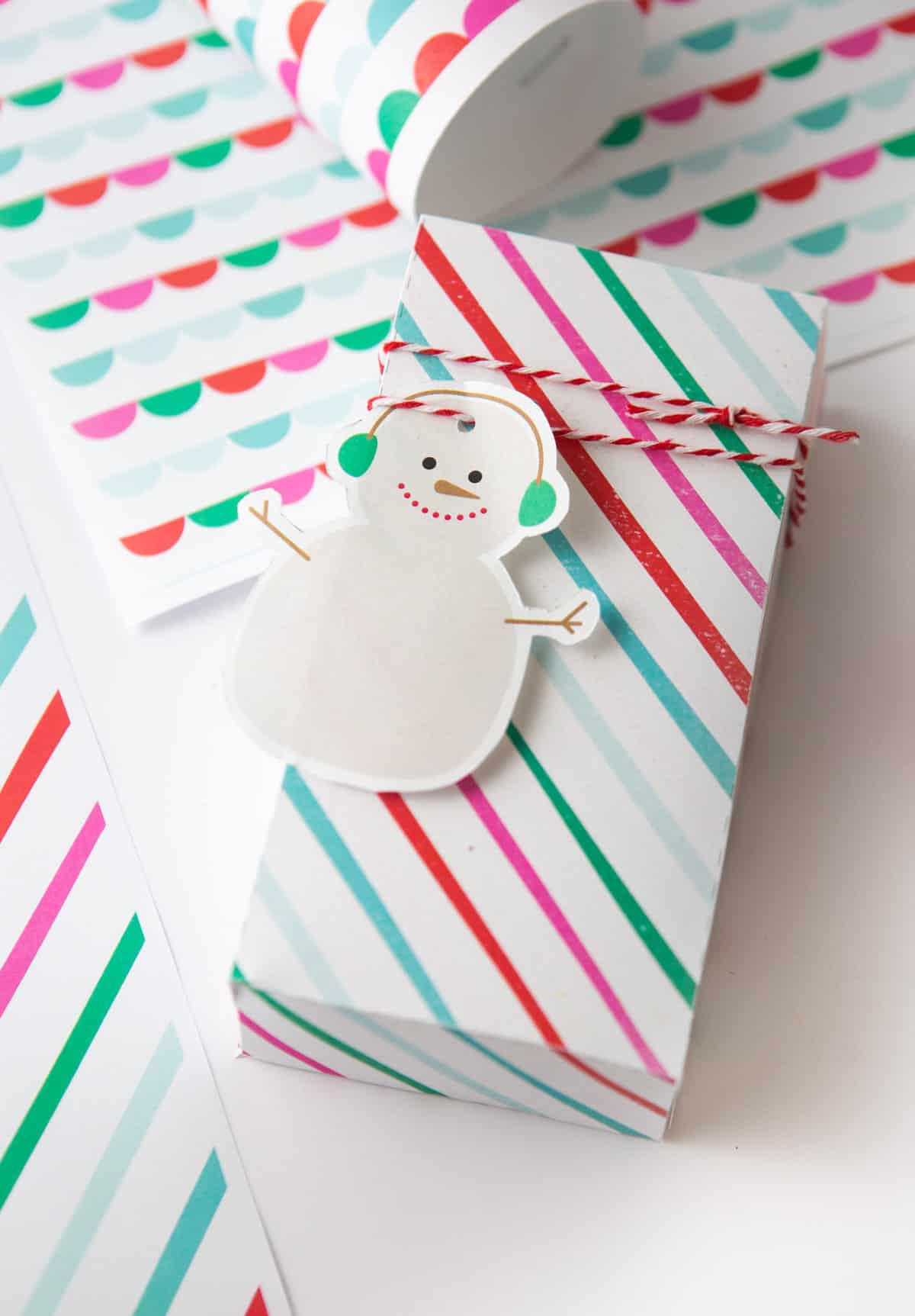 Downloadable designer wrapping paper that's charming and free.