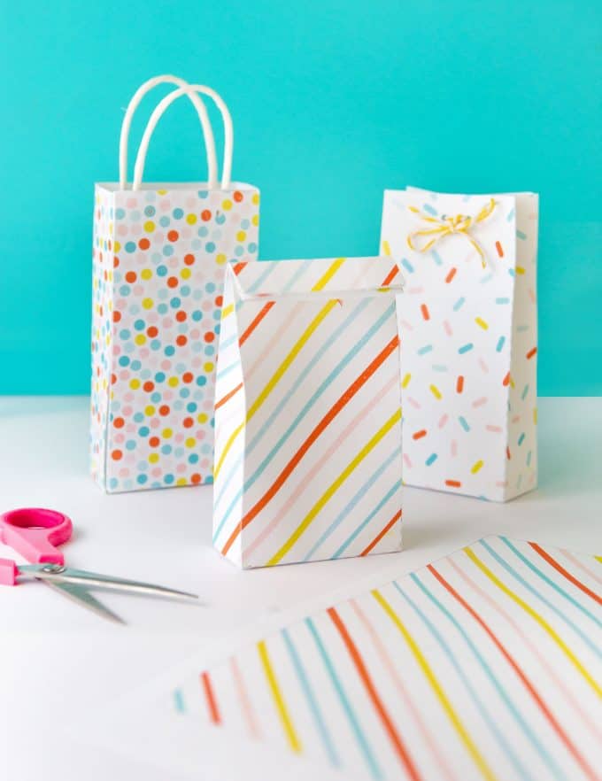 colorful printable party favor bags to package small cookies