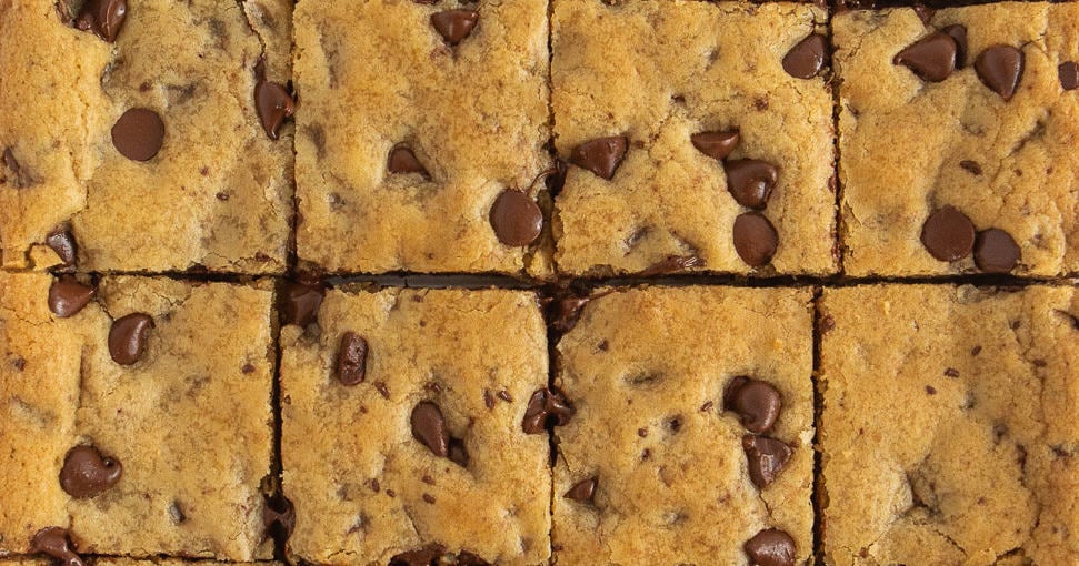 Chocolate Chip Cookie Bars (In 9 x 13 Pan) - Homebody Eats