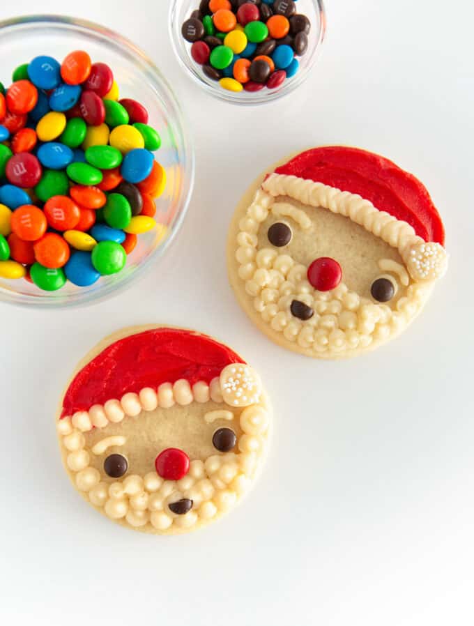 easy santa cookies with M&M face