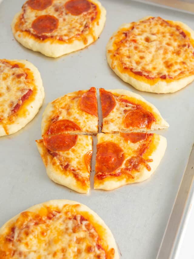 cropped-mini-pizzas-for-kids-20.jpg