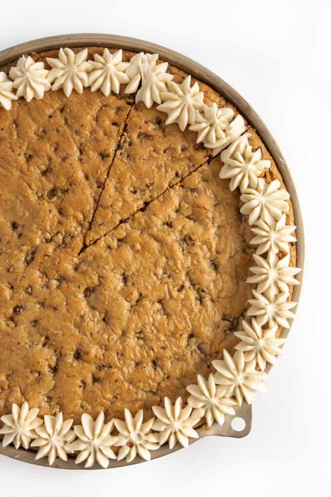 chewy gluten free cookie cake