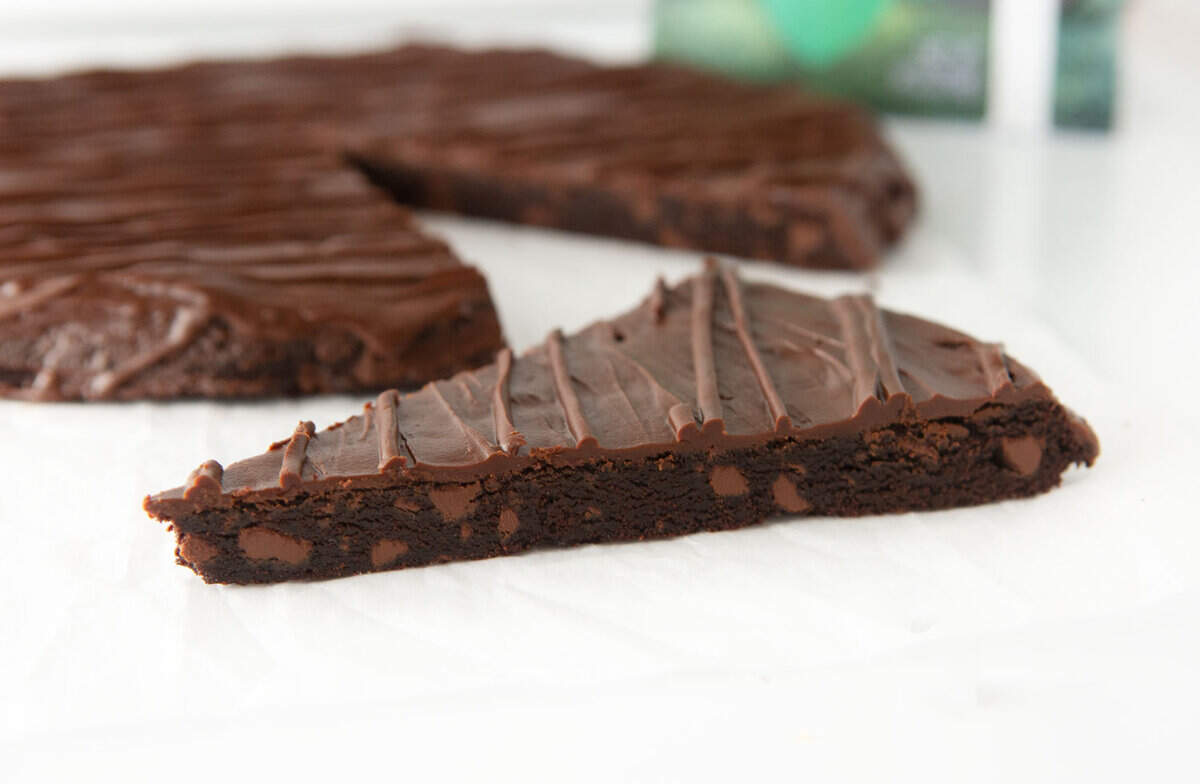 slice of giant thin mint cookie cake