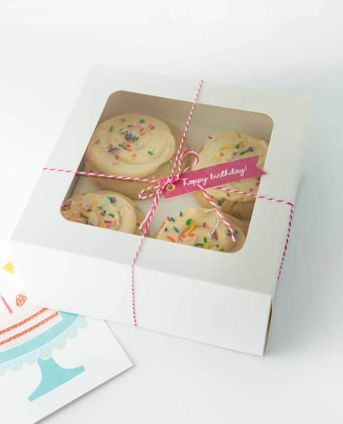 5 EASY Cookie Packaging Ideas (+ free printables!) - Design Eat Repeat