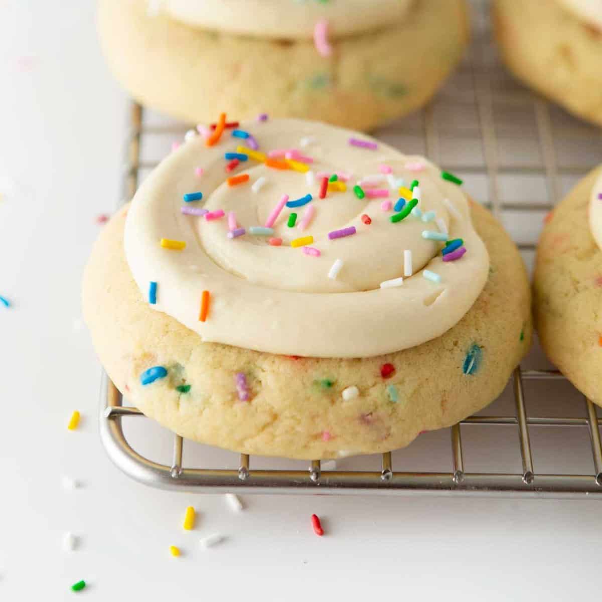 DIY Cookie Cake Pan - Design Eat Repeat