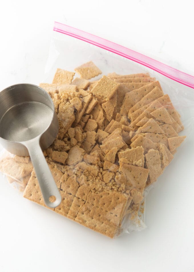 ziploc bag of graham crackers to make into crumbs