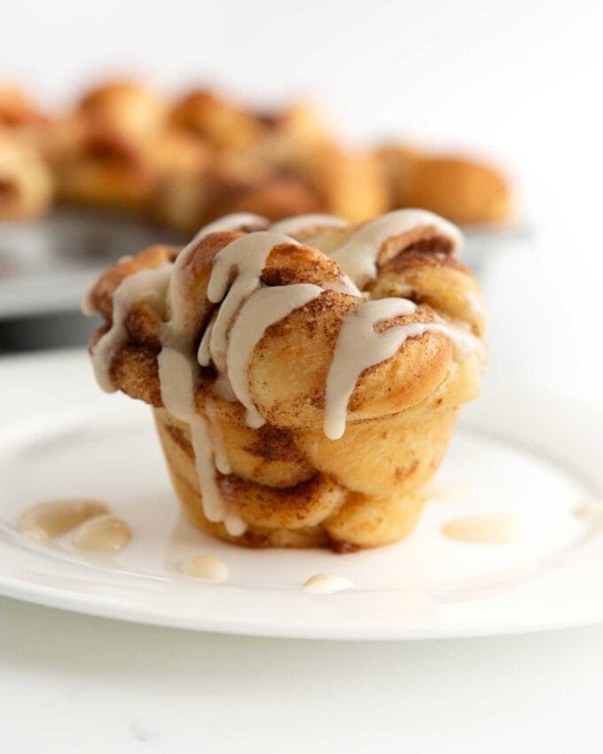 cinnamon roll muffin with icing