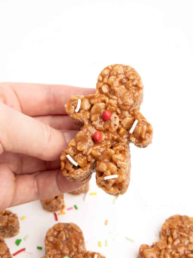 mini gingerbread star crunch rice krispy bars