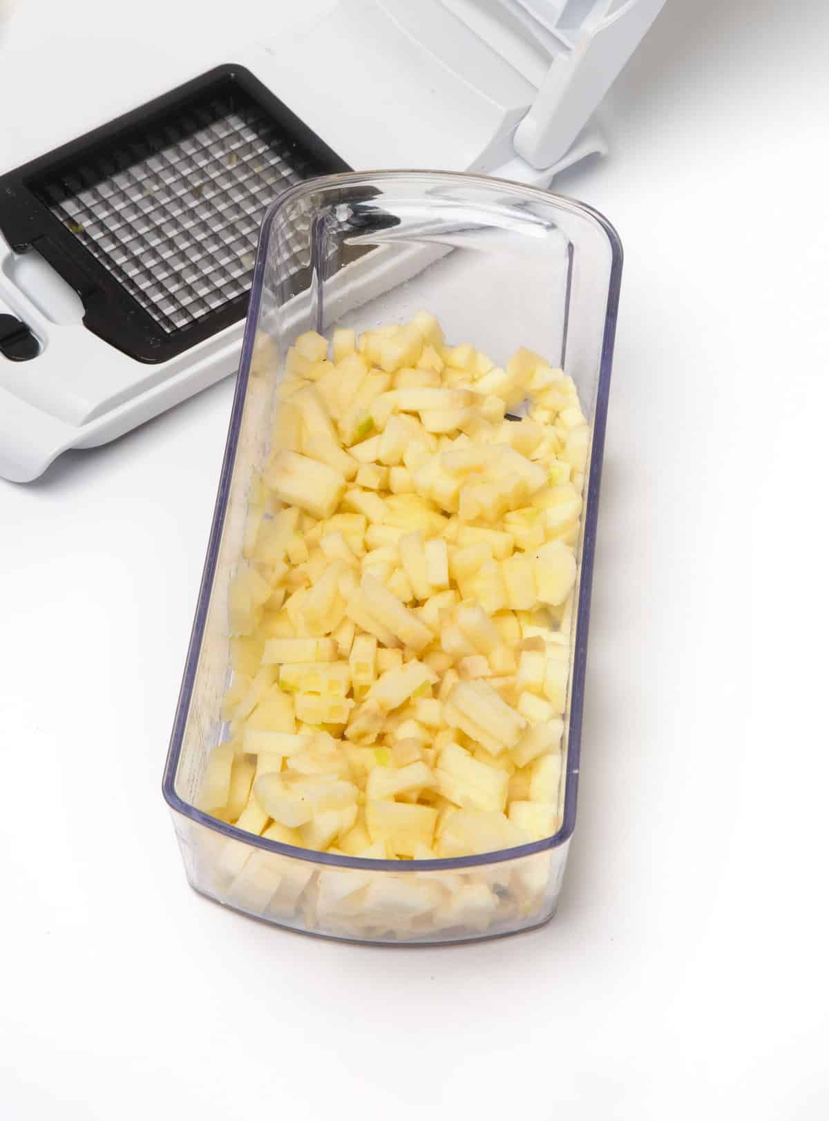 fullstar vegetable chopper with chopped apples