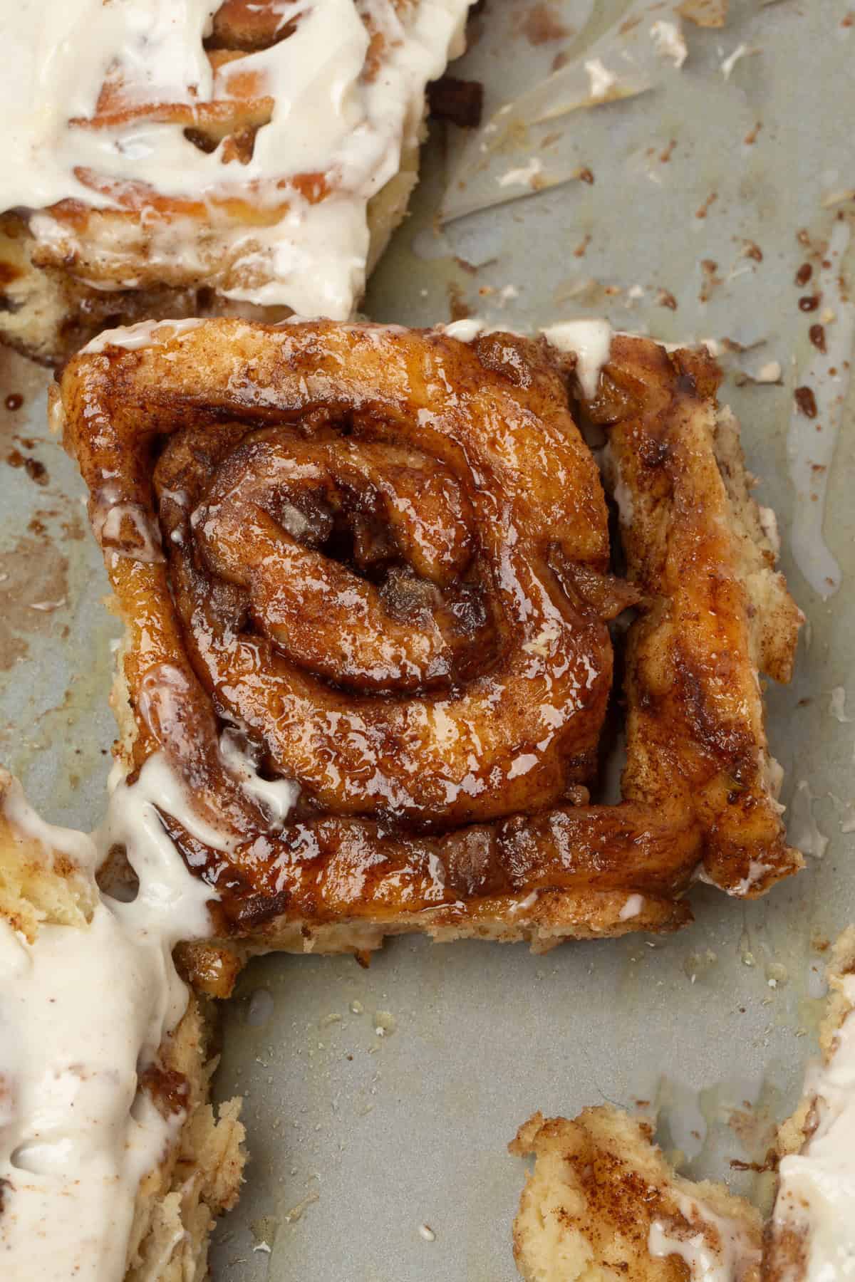 gooey bottom of apple cinnamon rolls