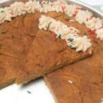 Upclose of slice of snickerdoodle cookie cake.