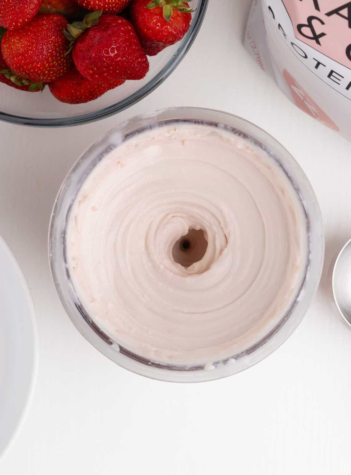 ninja creami strawberry frozen yogurt