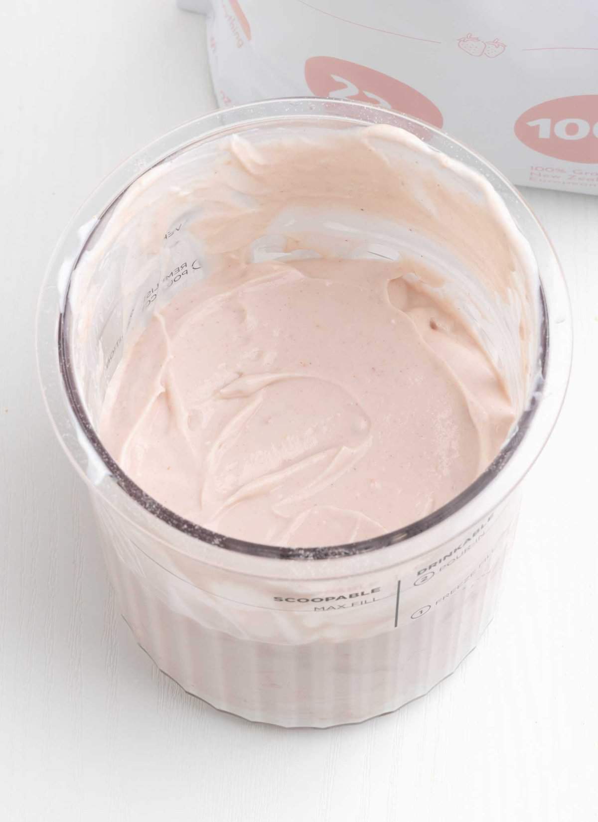 Ninja creami strawberry frozen yogurt base