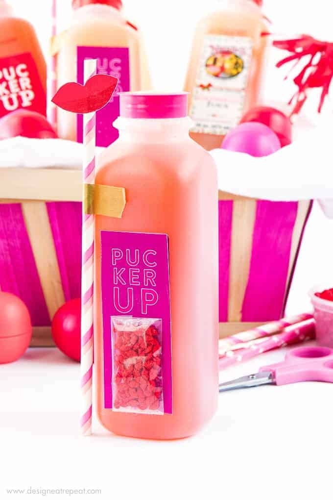 Attach these free printable Pucker Up bottle labels to miniature Natalie's Orchard Juice bottles for a fun and easy Valentine's Day gift idea!