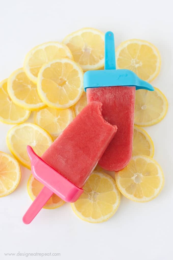 Homemade Strawberry Lemonade Popsicles | Design Eat Repeat Blog