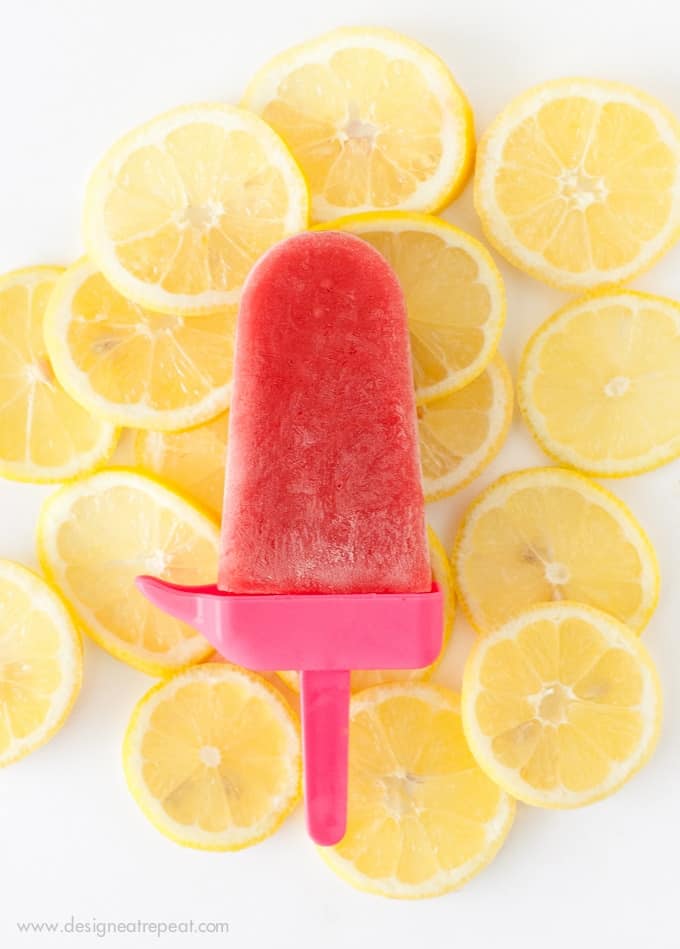 Homemade Strawberry Lemonade Popsicles || Design Eat Repeat.jpg