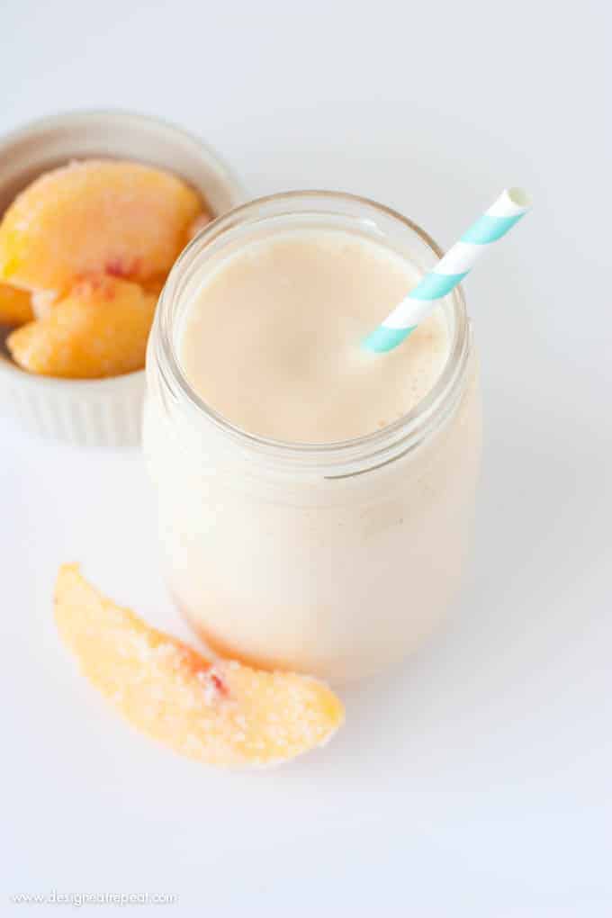 Peach Yogurt Smoothie | Design Eat Repeat
