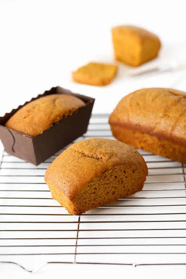 Pumpkin Bread Mini Loaf Pan Recipe (with Free Gift Tags!) - Design