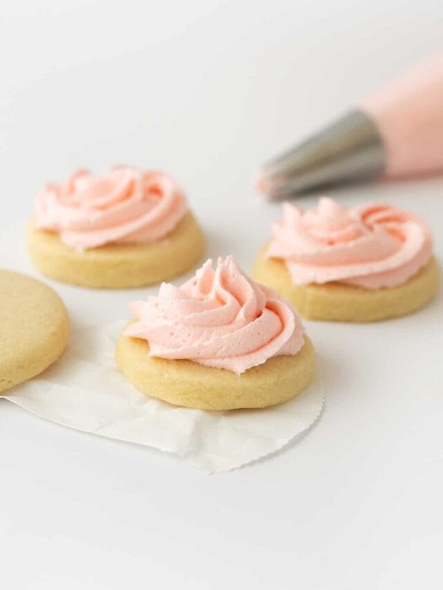 cropped-sugar-cookie-buttercream-frosting-1-4.jpg