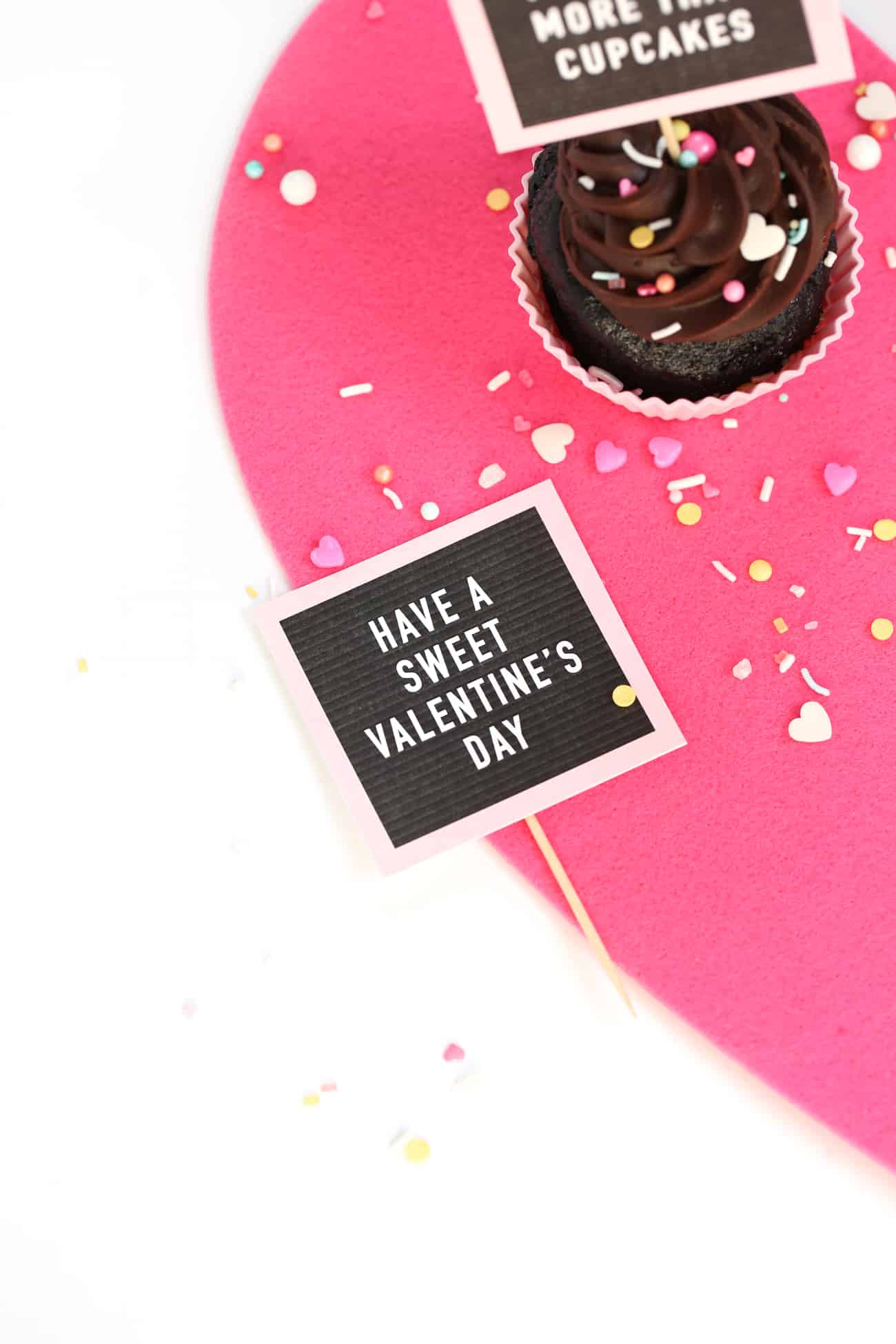 Free Printable Valentine Cupcake Toppers Mini Letterboards free-printable-valentine-cupcake-toppers-mini-letterboards