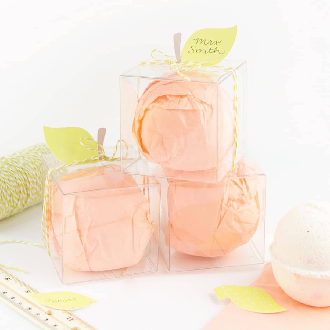 Teacher Gift Idea - Make These DIY Peach Bath Bomb Gift Boxes!