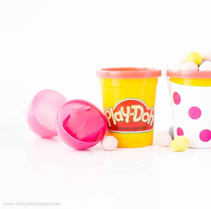 Turn Play-Doh containers into Easter baskets with these free printable wrappers!