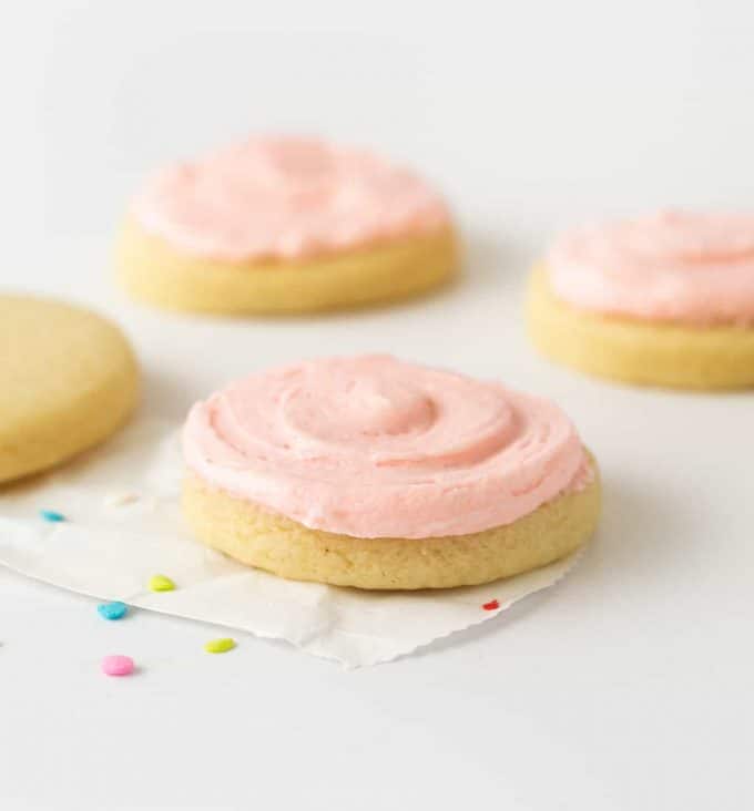 Mean Girls Party: Easy Buttercream Iced Sugar Cookies